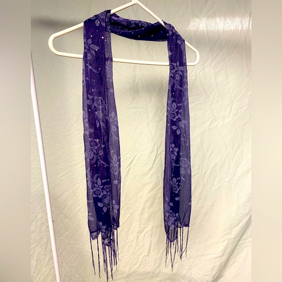 Fashion Scarf - Picture 1 of 3